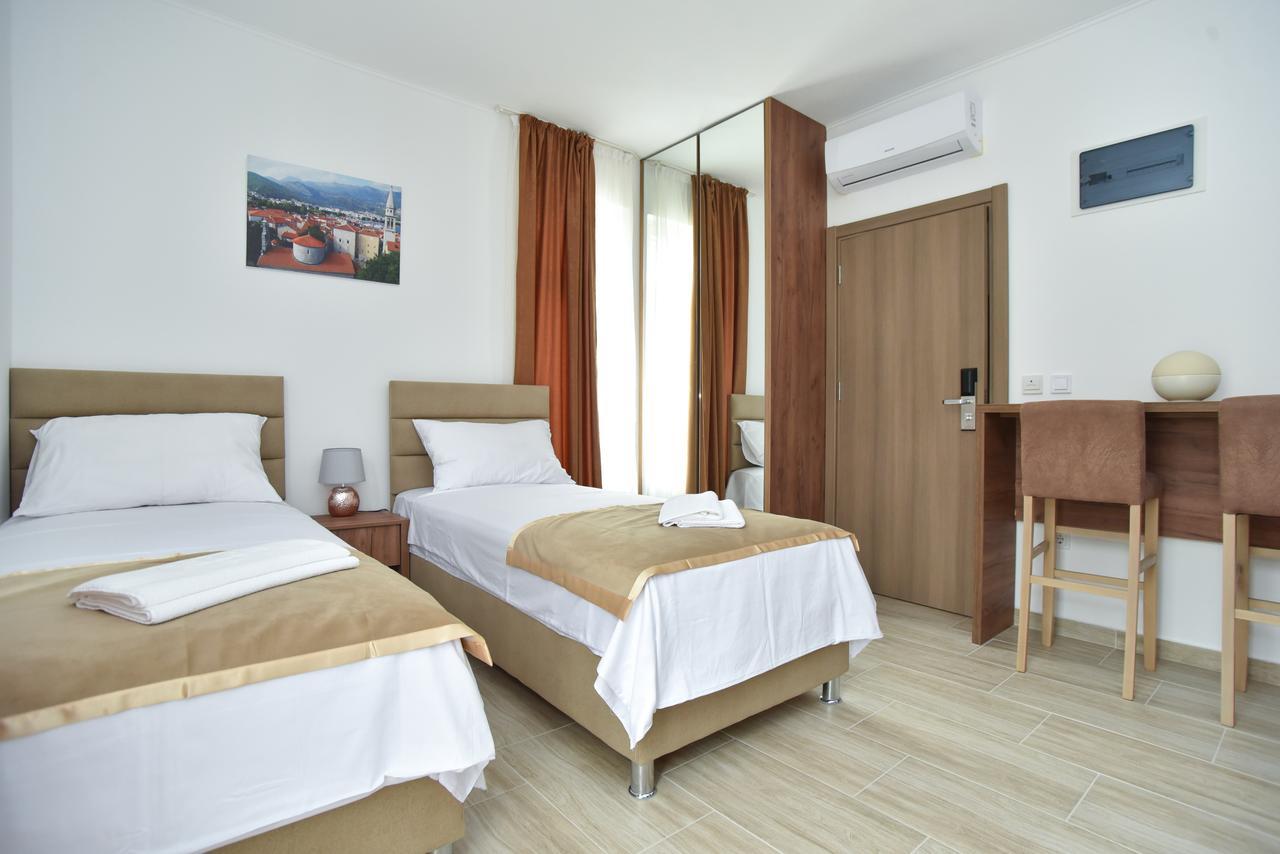 Apartment L Palace Budva Buitenkant foto
