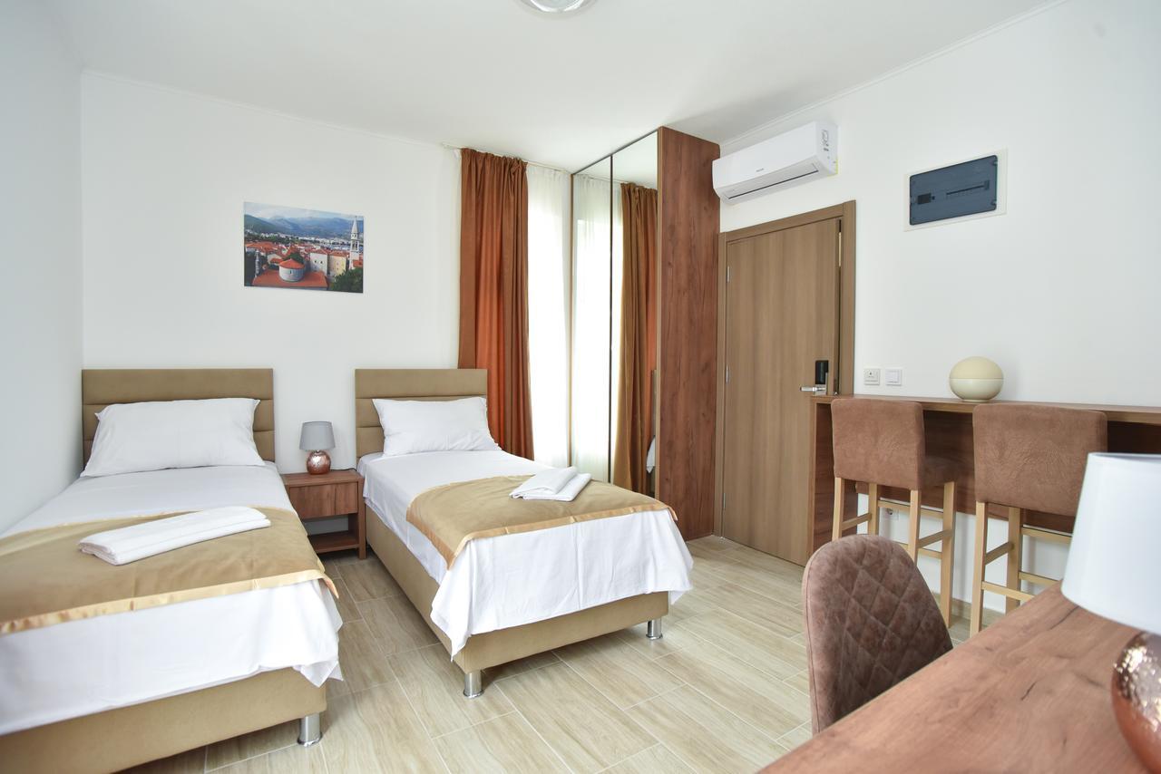 Apartment L Palace Budva Buitenkant foto