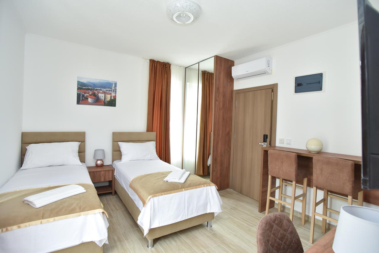 Apartment L Palace Budva Buitenkant foto