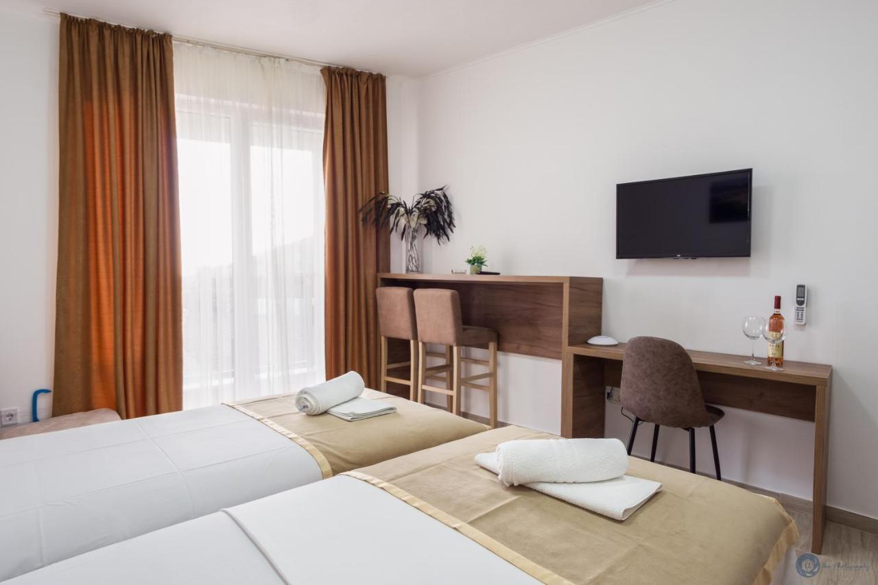 Apartment L Palace Budva Buitenkant foto