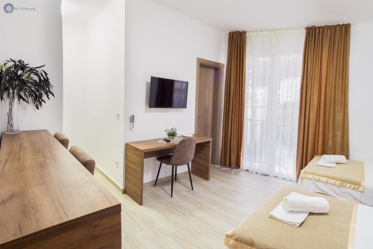 Apartment L Palace Budva Buitenkant foto